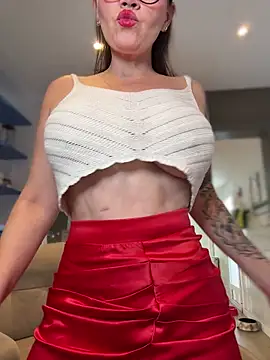 Snapshot of CarlaConnor80 chatting on November 27, 2025, 1:22 pm CarlaConnor80 online show from November 27, 2025, 1:22 pm