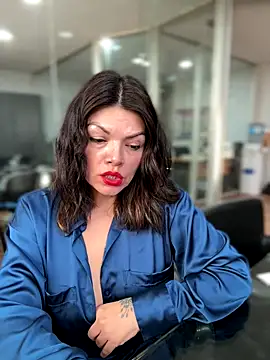 Snapshot of CarlaConnor80 chatting on October 22, 2025, 7:52 am CarlaConnor80 online show from October 22, 2025, 7:52 am