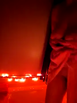 Snapshot of Dixiefaye_Pika chatting on December 28, 2024, 8:16 am Dixiefaye Pika online show from December 28, 2024, 8:16 am