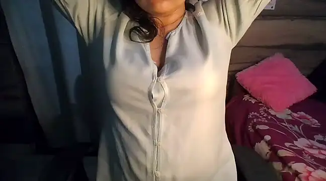 Trezza online show from March 15, 2025, 2:24 am