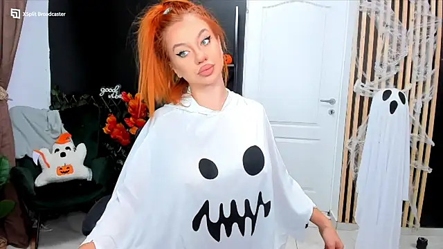 fireflowers  online show from October 4, 2025, 12:01 am