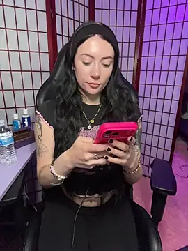Snapshot of marleymaxwell chatting on August 6, 2026, 12:05 am marleymaxwell online show from August 6, 2026, 12:05 am