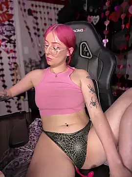 Snapshot of marleymaxwell chatting on February 14, 2025, 6:34 am marleymaxwell online show from February 14, 2025, 6:34 am