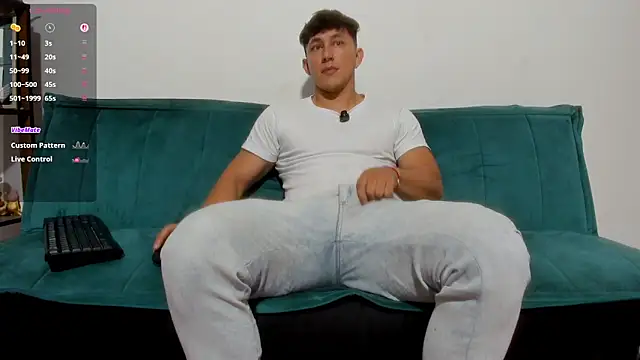 Snapshot of jacques_cardiet chatting on November 14, 2025, 4:43 pm jacques cardiet online show from November 14, 2025, 4:43 pm