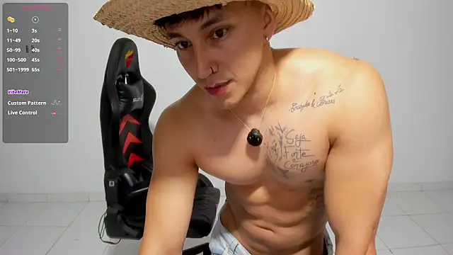 Snapshot of jacques_cardiet chatting on October 24, 2025, 2:43 am jacques cardiet online show from October 24, 2025, 2:43 am