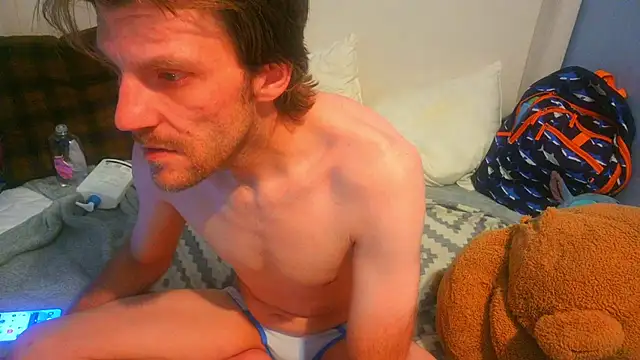 Snapshot of BabyDino_1992 chatting on August 8, 2026, 8:16 pm BabyDino 1992 online show from August 8, 2026, 8:16 pm