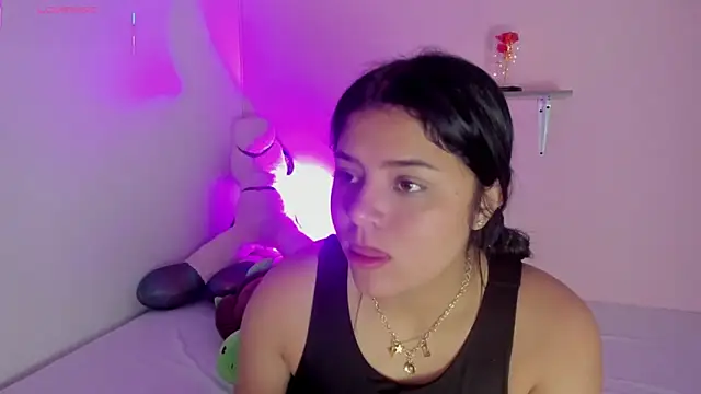 Snapshot of Oriana_Guzman chatting on November 11, 2025, 11:20 pm Oriana Guzman online show from November 11, 2025, 11:20 pm