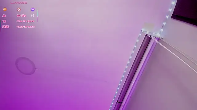 Oriana Guzman online show from March 13, 2026, 4:06 am