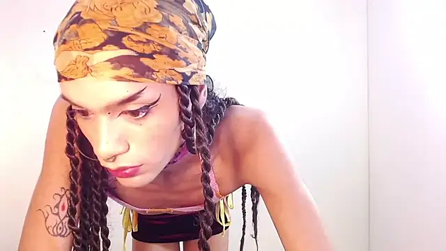 Snapshot of Foxy_Ella_ chatting on November 22, 2025, 4:17 pm Foxy Ella online show from November 22, 2025, 4:17 pm