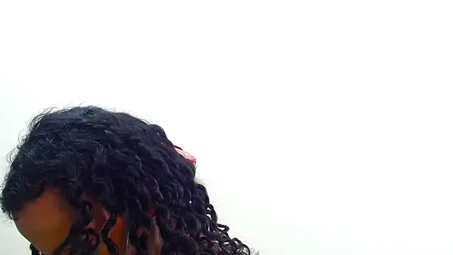 Snapshot of Foxy_Ella_ chatting on February 25, 2025, 5:51 pm Foxy Ella online show from February 25, 2025, 5:51 pm