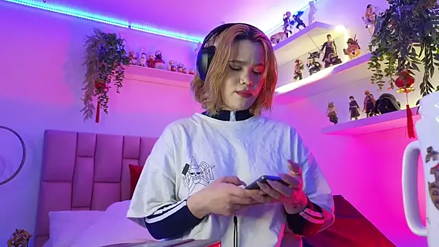 Snapshot of albaismynameX chatting on November 3, 2025, 12:20 pm albaismynameX online show from November 3, 2025, 12:20 pm