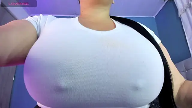 Ashanty vera15 online show from December 15, 2025, 5:35 am