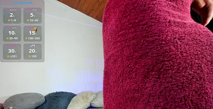 Snapshot of kleo_helenos chatting on October 24, 2025, 11:37 pm kleo helenos online show from October 24, 2025, 11:37 pm