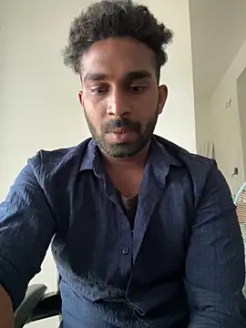 Snapshot of Handsomehunk_4U chatting on September 24, 2025, 6:20 am Handsomehunk 4U online show from September 24, 2025, 6:20 am