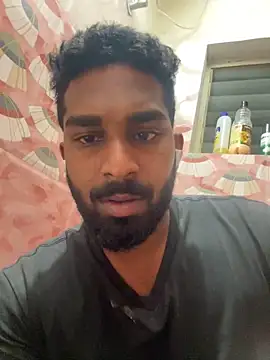 Snapshot of Handsomehunk_4U chatting on December 21, 2024, 5:18 pm Handsomehunk 4U online show from December 21, 2024, 5:18 pm