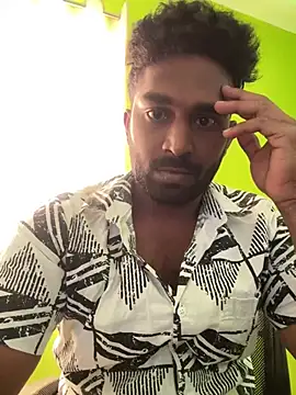 Snapshot of Handsomehunk_4U chatting on February 12, 2025, 4:54 am Handsomehunk 4U online show from February 12, 2025, 4:54 am