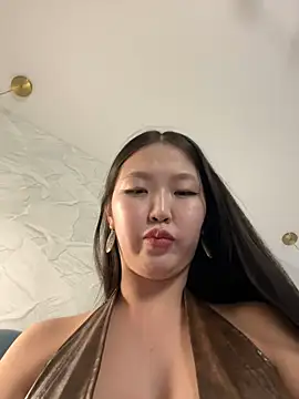 Aiko Yumi online show from March 9, 2025, 2:54 pm