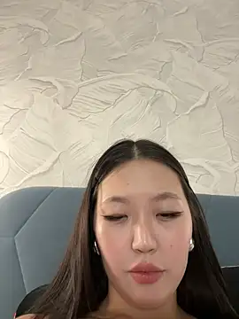 Aiko Yumi online show from February 24, 2025, 4:58 pm