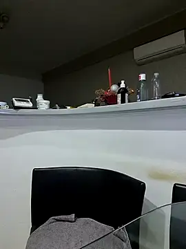 Milf Abigail online show from December 3, 2025, 1:28 am