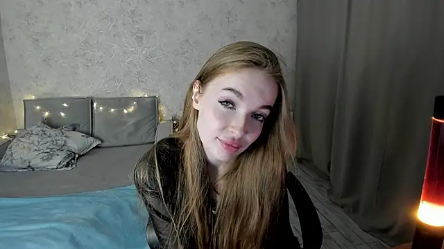 Snapshot of LissaCain chatting on September 13, 2025, 2:50 pm LissaCain online show from September 13, 2025, 2:50 pm