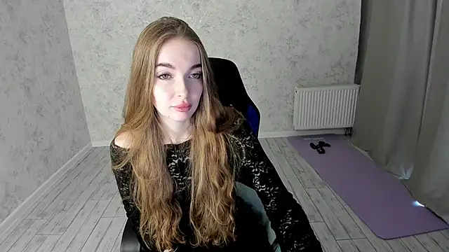 Snapshot of LissaCain chatting on February 16, 2025, 9:37 am LissaCain online show from February 16, 2025, 9:37 am