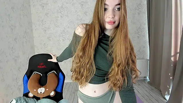 Snapshot of LissaCain chatting on February 23, 2025, 5:56 am LissaCain online show from February 23, 2025, 5:56 am