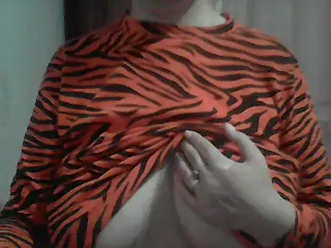 AnaXBerry online show from April 16, 2026, 6:30 pm