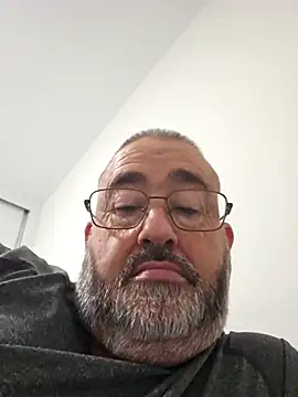 polla calientes47 online show from November 14, 2025, 9:40 pm