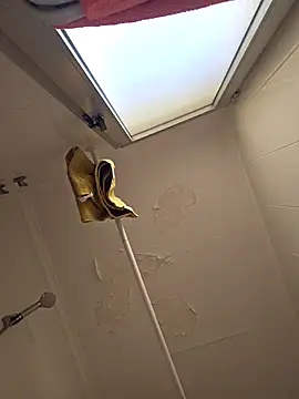 polla calientes47 online show from September 12, 2025, 2:39 pm