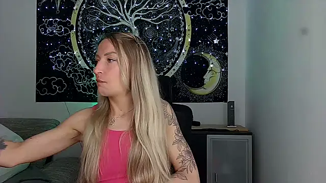 SexxyLiviaa online show from April 8, 2026, 12:23 am