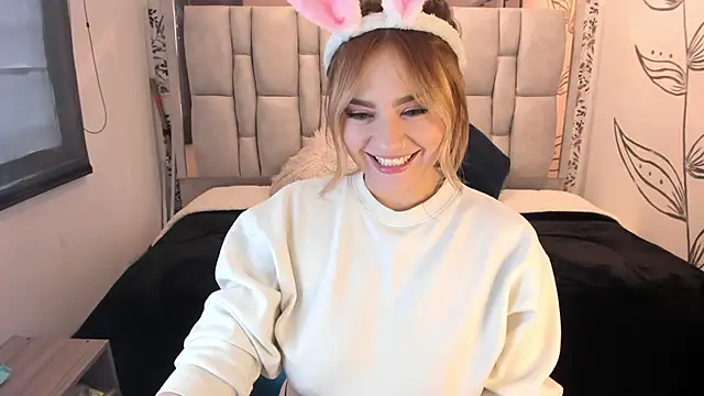 Snapshot of KataHot_ chatting on September 18, 2025, 8:12 pm KataHot online show from September 18, 2025, 8:12 pm