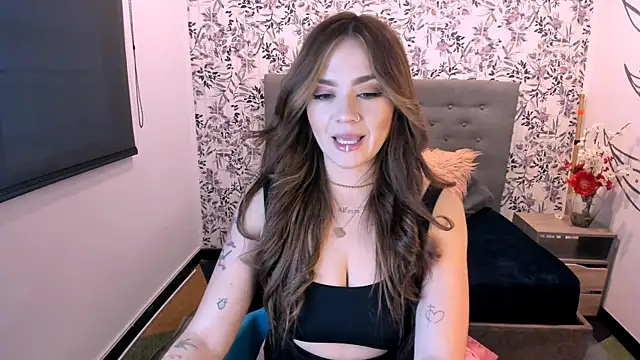 Snapshot of KataHot_ chatting on February 26, 2025, 10:58 pm KataHot online show from February 26, 2025, 10:58 pm