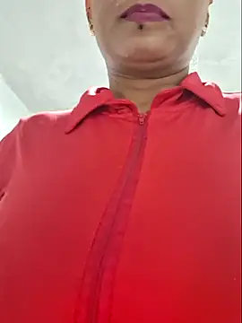 gatadeojosclaros online show from April 13, 2026, 2:15 am