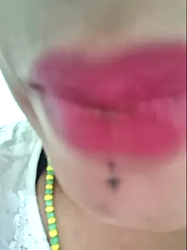 gatadeojosclaros online show from March 29, 2026, 1:18 am