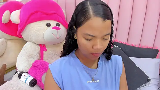 ISABELLA 020 online show from March 31, 2026, 2:19 pm