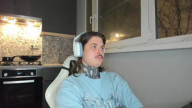  torfin  online show from January 10, 2025, 9:31 pm