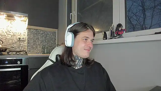  torfin  online show from March 12, 2025, 4:24 pm