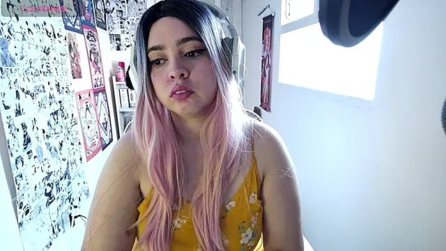 Vallolet Spencer online show from October 19, 2025, 8:55 pm