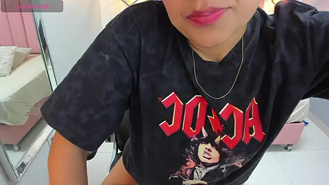 chelsyquinn online show from February 9, 2026, 4:10 am