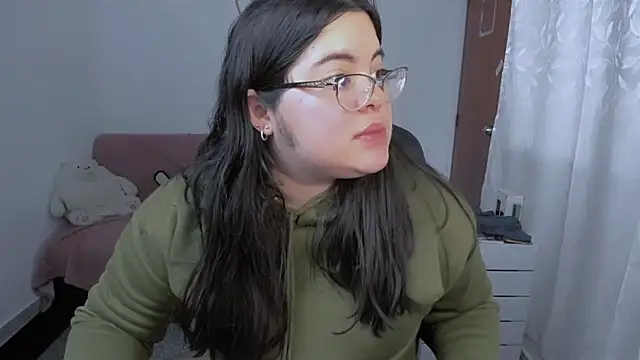 Snapshot of Aria_Fullbuster chatting on November 29, 2025, 8:20 pm Aria Fullbuster online show from November 29, 2025, 8:20 pm