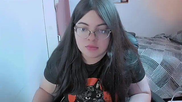 Snapshot of Aria_Fullbuster chatting on October 19, 2025, 9:39 pm Aria Fullbuster online show from October 19, 2025, 9:39 pm