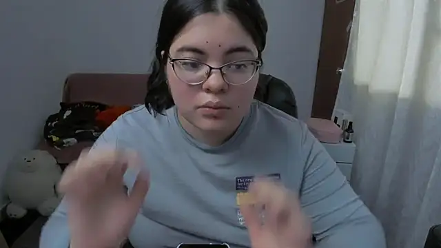 Snapshot of Aria_Fullbuster chatting on November 22, 2025, 8:29 pm Aria Fullbuster online show from November 22, 2025, 8:29 pm