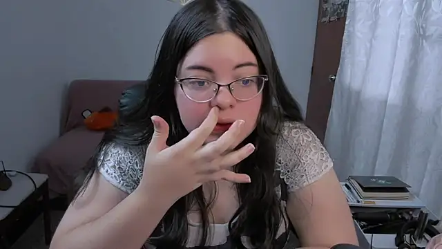 Aria Fullbuster online show from February 8, 2026, 7:44 pm