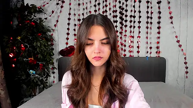 Milana Crystal  online show from February 13, 2026, 8:14 am