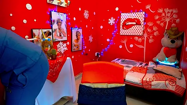 Snapshot of crazylatina_ chatting on March 14, 2025, 7:23 pm crazylatina online show from March 14, 2025, 7:23 pm