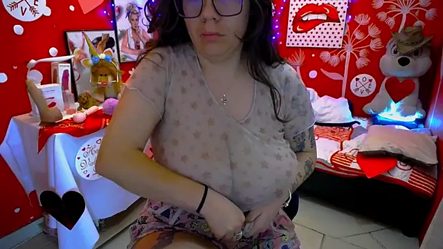 Snapshot of crazylatina_ chatting on February 18, 2025, 2:59 pm crazylatina online show from February 18, 2025, 2:59 pm