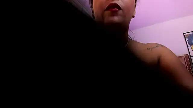 Danna Ramiirez online show from April 2, 2026, 6:25 pm