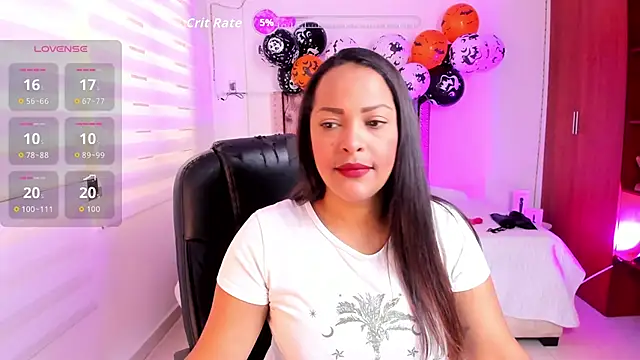 Danna Ramiirez online show from October 27, 2025, 6:53 pm