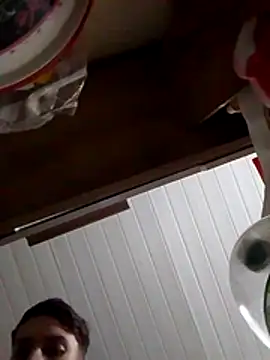 Adee21e online show from December 3, 2025, 2:12 am