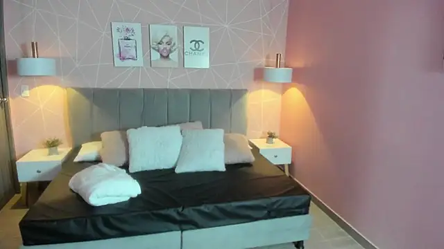 Snapshot of zara__sweet chatting on April 23, 2026, 2:19 pm zara sweet online show from April 23, 2026, 2:19 pm